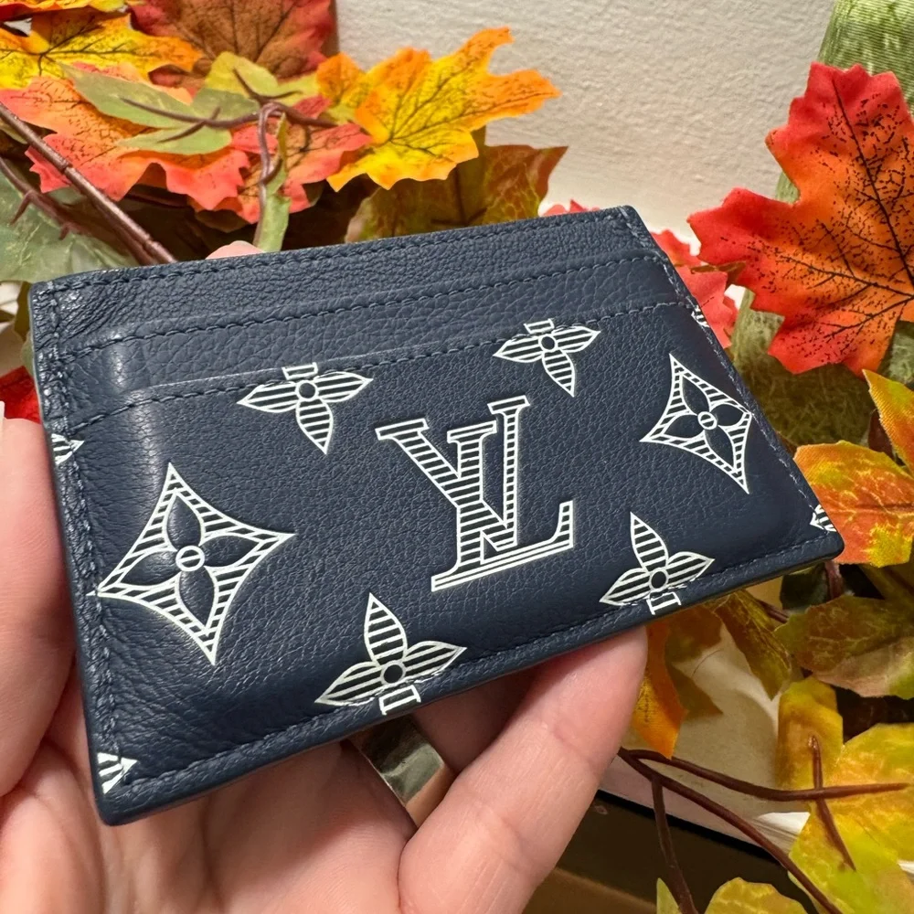 ONE DAY SALE✨ Louis Vuitton Dark Blue Monogram shadow double Card Holder